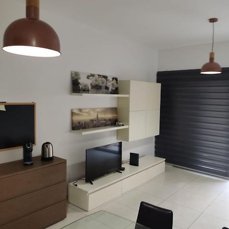 Hampton Court, Block C, N.2 Apartment เซนต์พอลส์เบย์ ภายนอก รูปภาพ